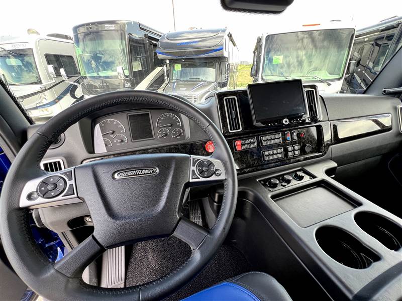 Truck Photo 6