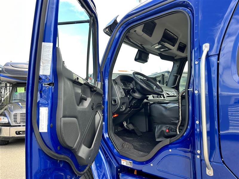 Truck Photo 3