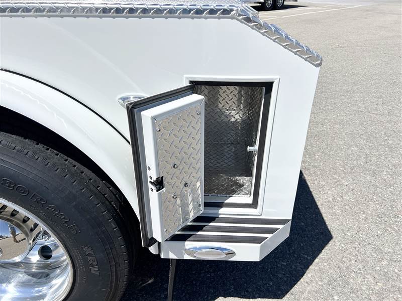 Truck Photo 9