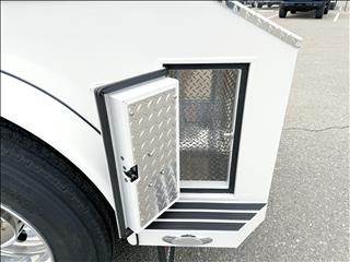 Truck Photo 9