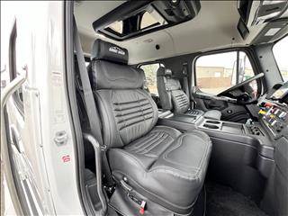 Truck Photo 13