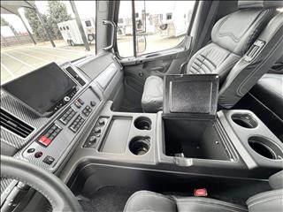 Truck Photo 16