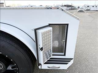 Truck Photo 9