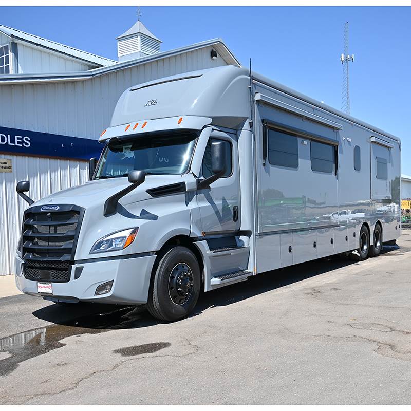 2024 Renegade 45' Coach XL X45BBC Bunk House Model, Freightliner