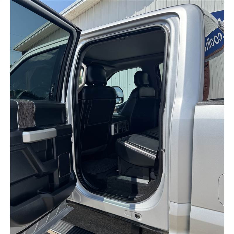 Truck Photo 9