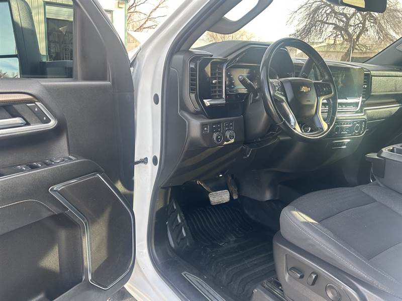 Truck Photo 9