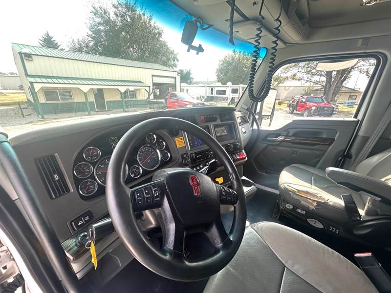 Truck Photo 11