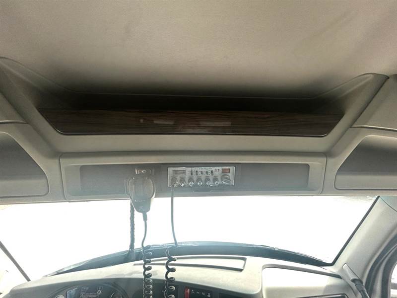 Truck Photo 19