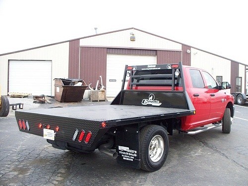 Truck Photo 4