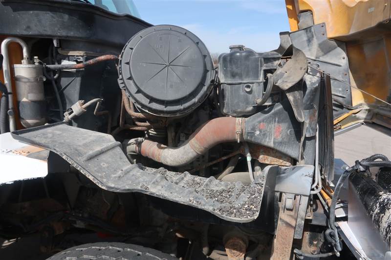 Truck Photo 8