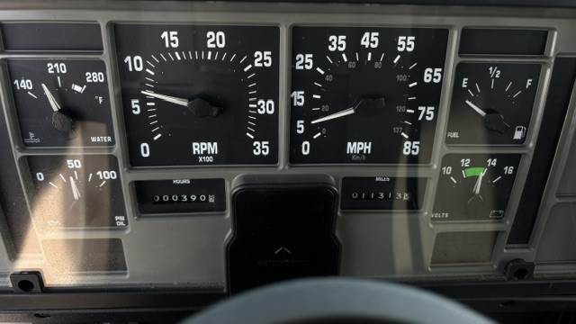 Truck Photo 9