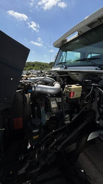 Truck Photo 5