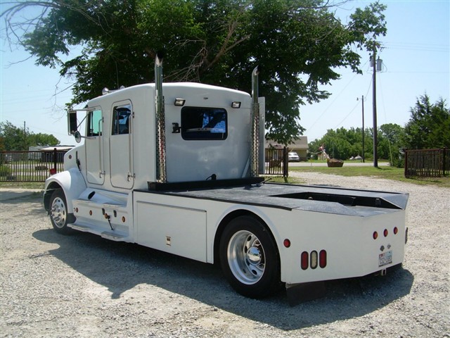 1999 Peterbilt 330 Crew Cab Hauler