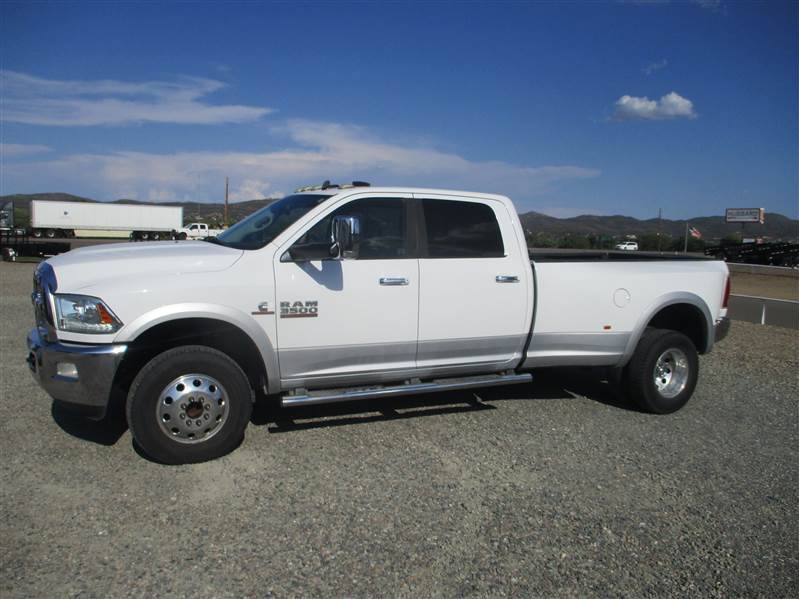 2014 Ram Laramie 3500 Dually