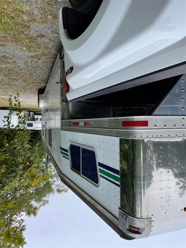 Truck Photo 5