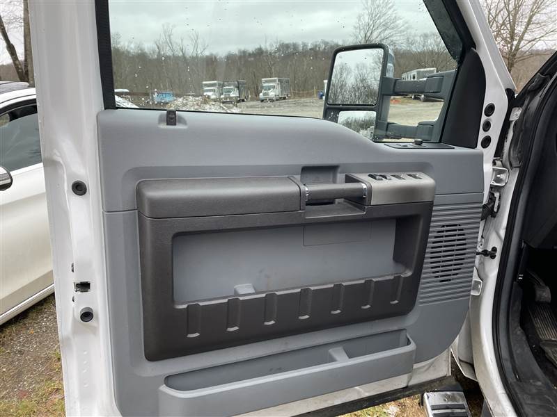 Truck Photo 19