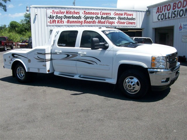 Truck Photo 9