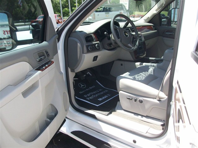 Truck Photo 15