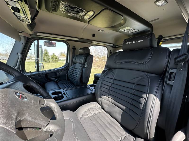 Truck Photo 15