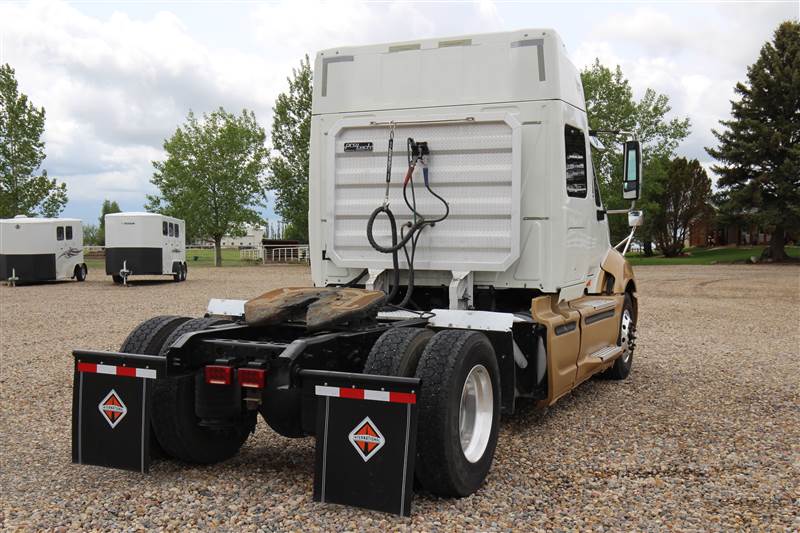 Truck Photo 6