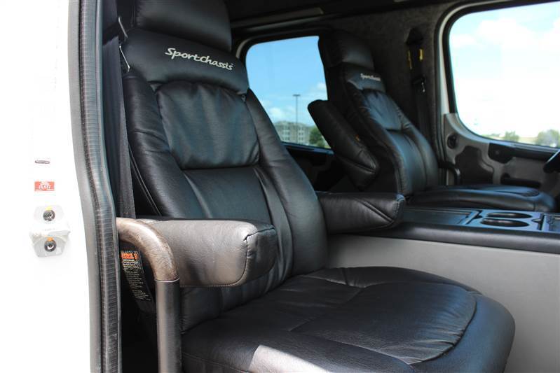Truck Photo 16