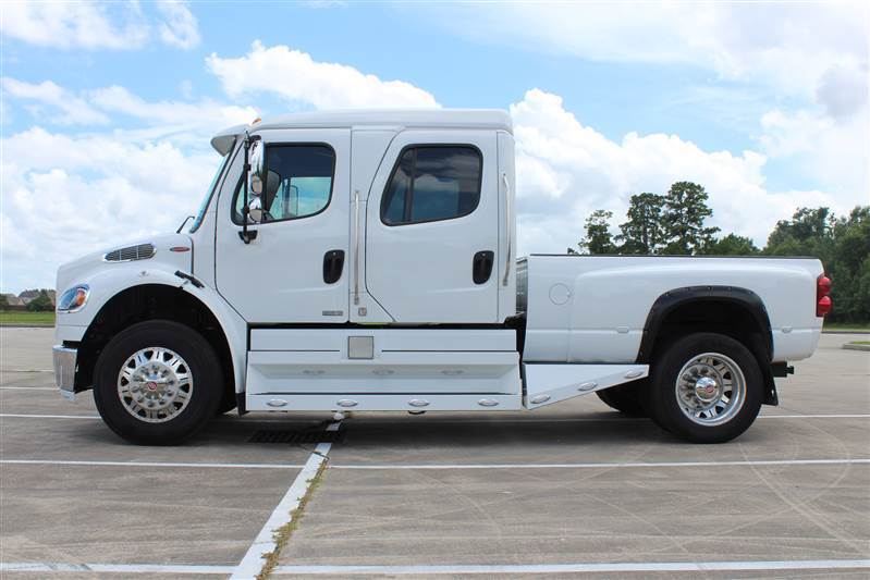 Truck Photo 4
