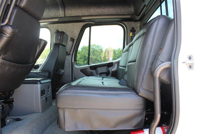 Truck Photo 19