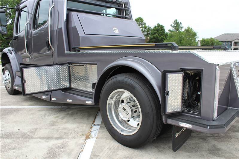 Truck Photo 9