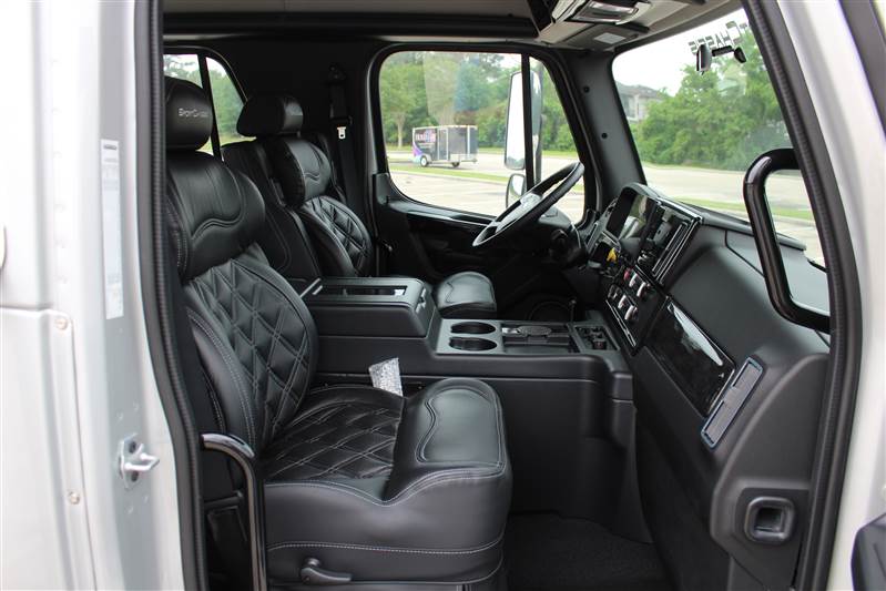 Truck Photo 19