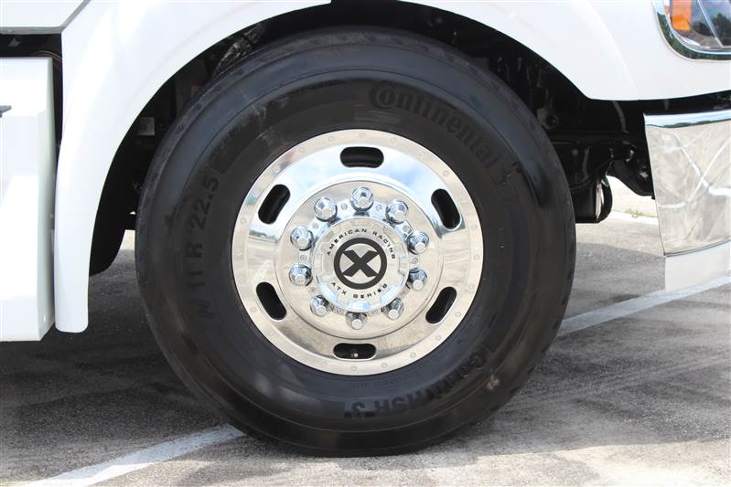 Truck Photo 17