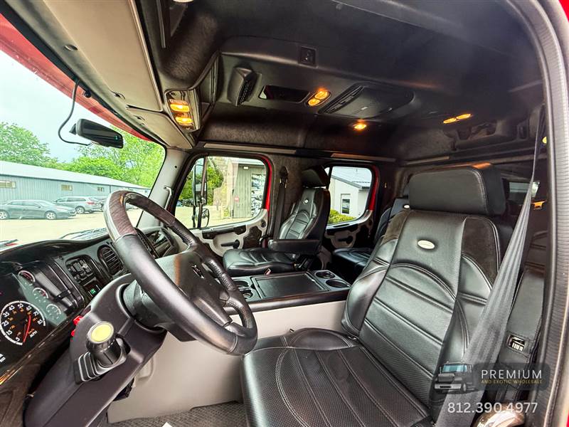 Truck Photo 14