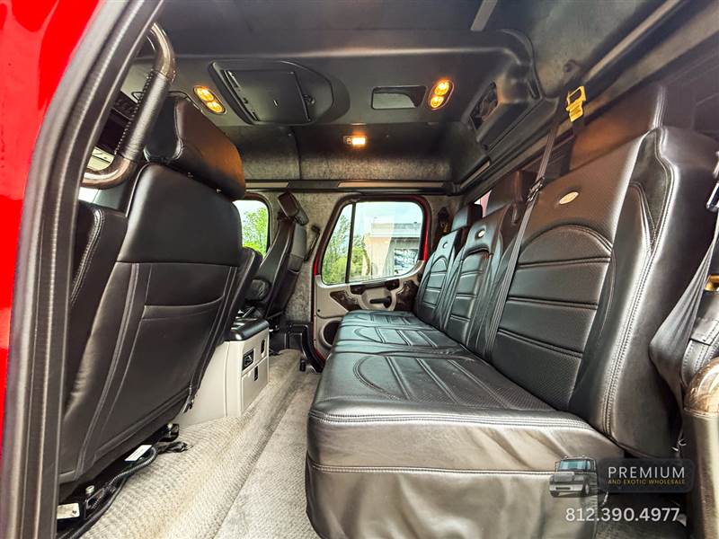 Truck Photo 19