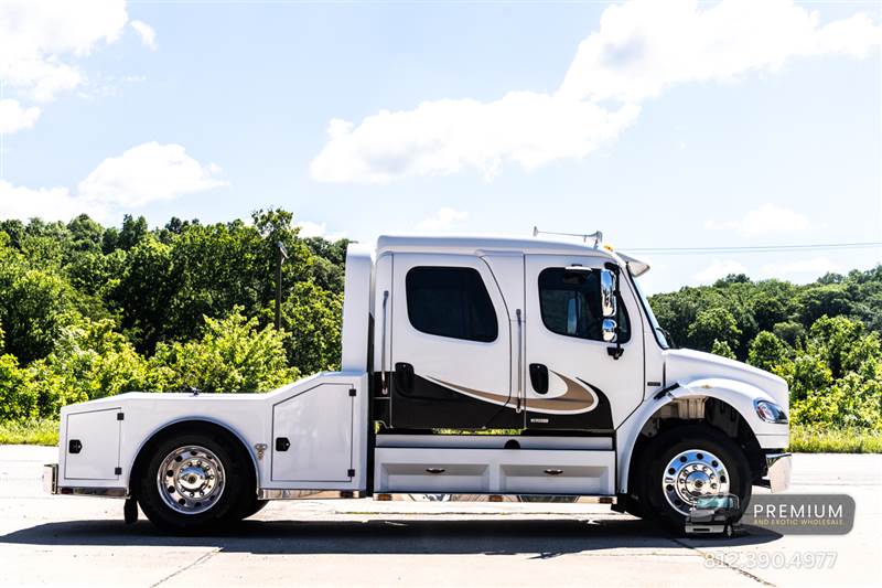 Truck Photo 8