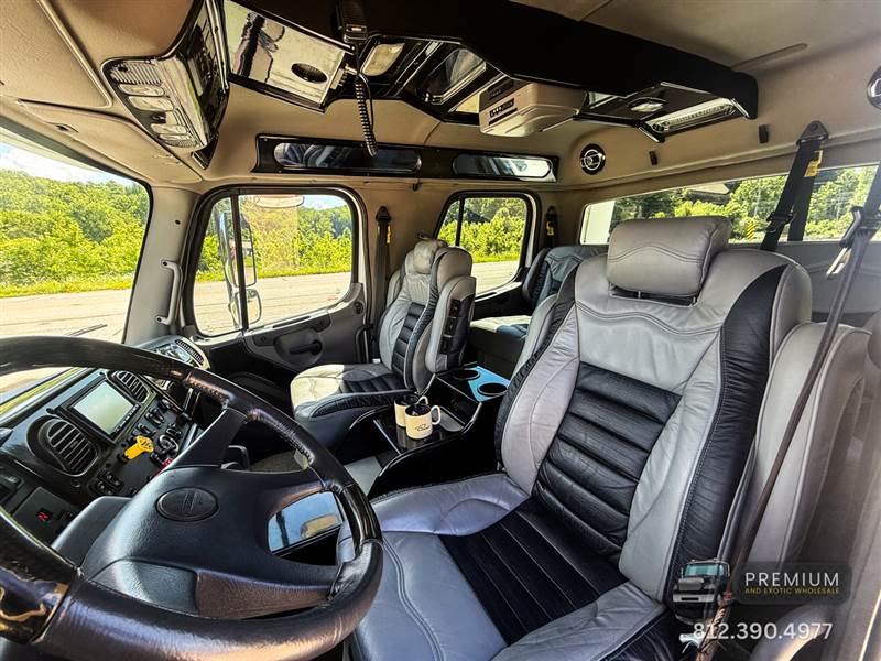 Truck Photo 16