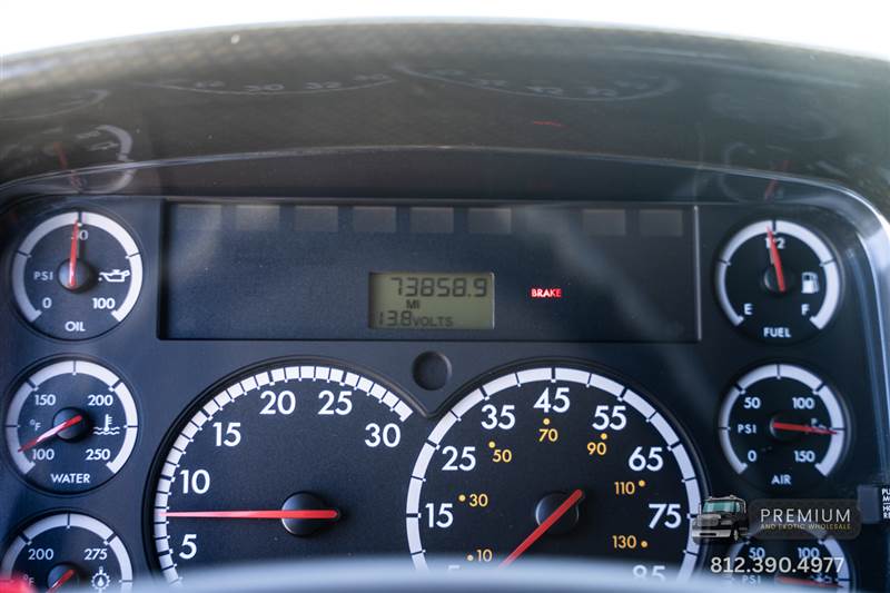 Truck Photo 19