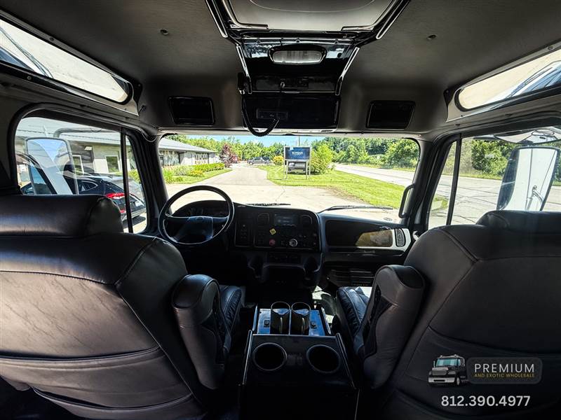 Truck Photo 18