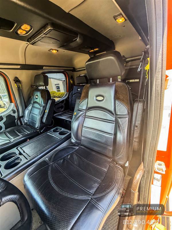 Truck Photo 15