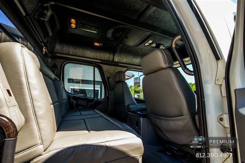 Truck Photo 15