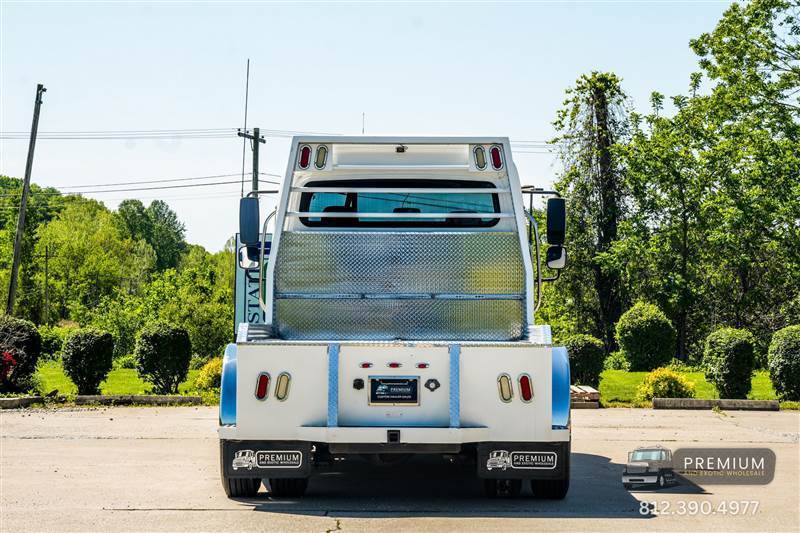Truck Photo 7