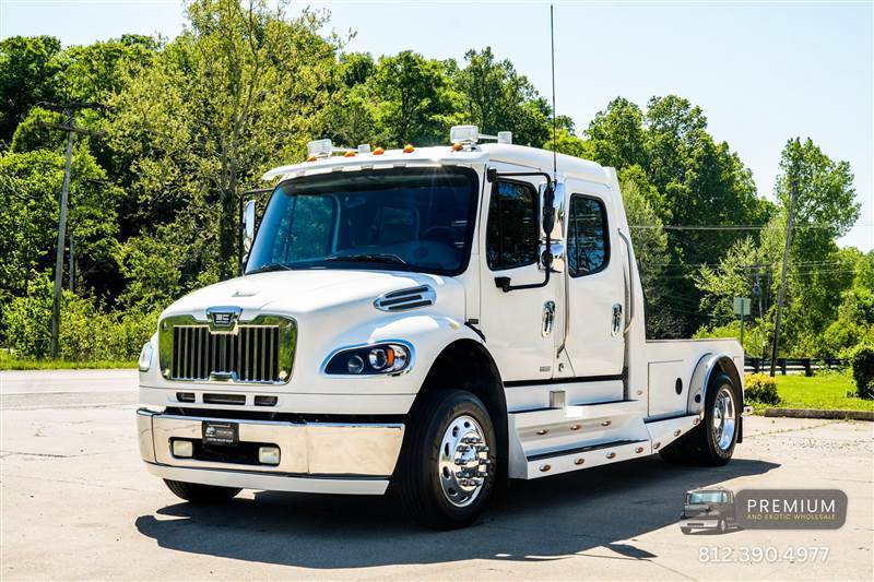 2007 Freightliner NEW LISTING - Sportchassis M2-106 Hauler 70k Miles