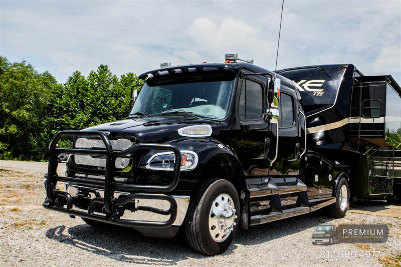 Truck Photo 3