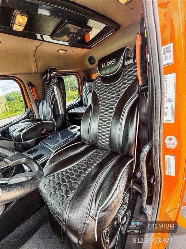 Truck Photo 17