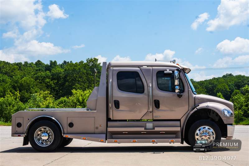 Truck Photo 8