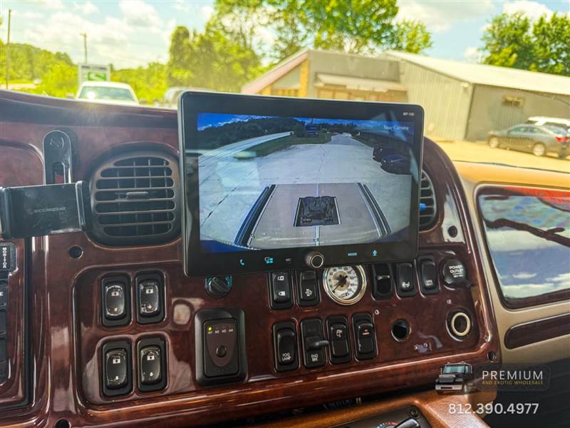 Truck Photo 19