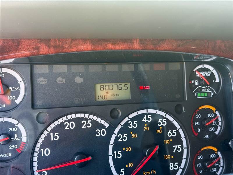 Truck Photo 19