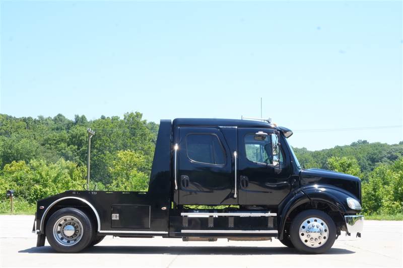 Truck Photo 8