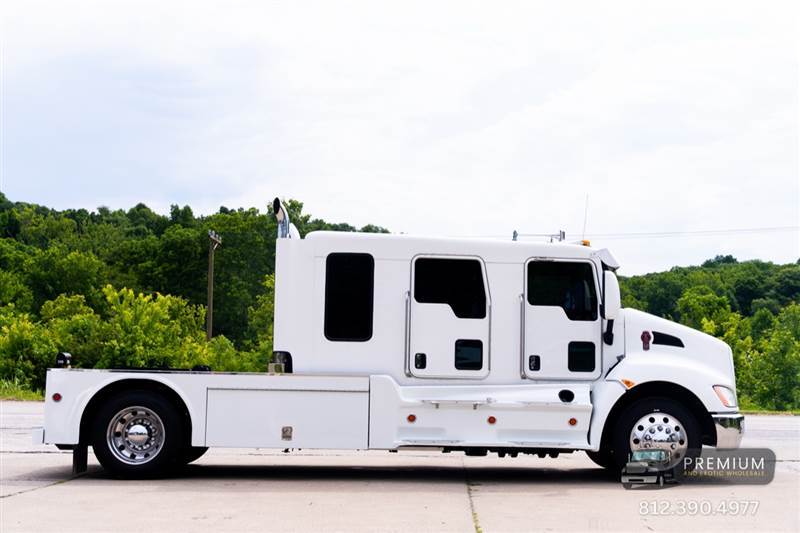 Truck Photo 8