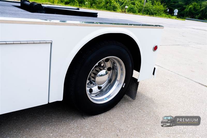Truck Photo 12