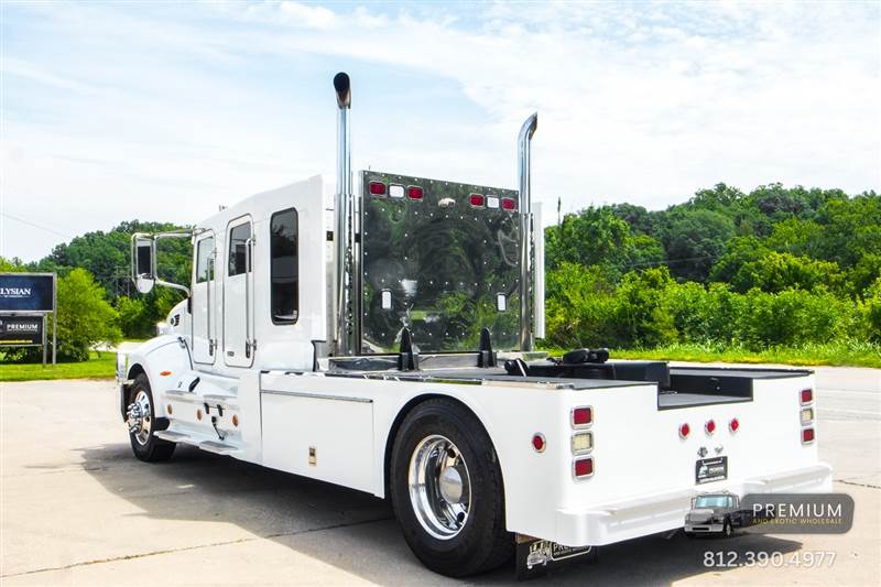 Truck Photo 5