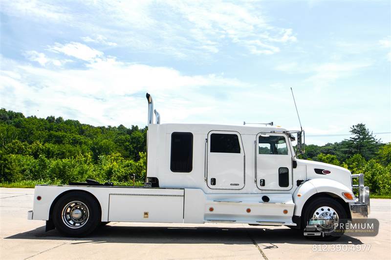 Truck Photo 8